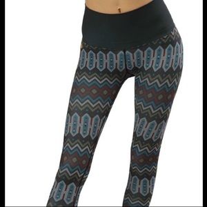 Yoga Democracy Eco Amber Tribal Cropped Legging
